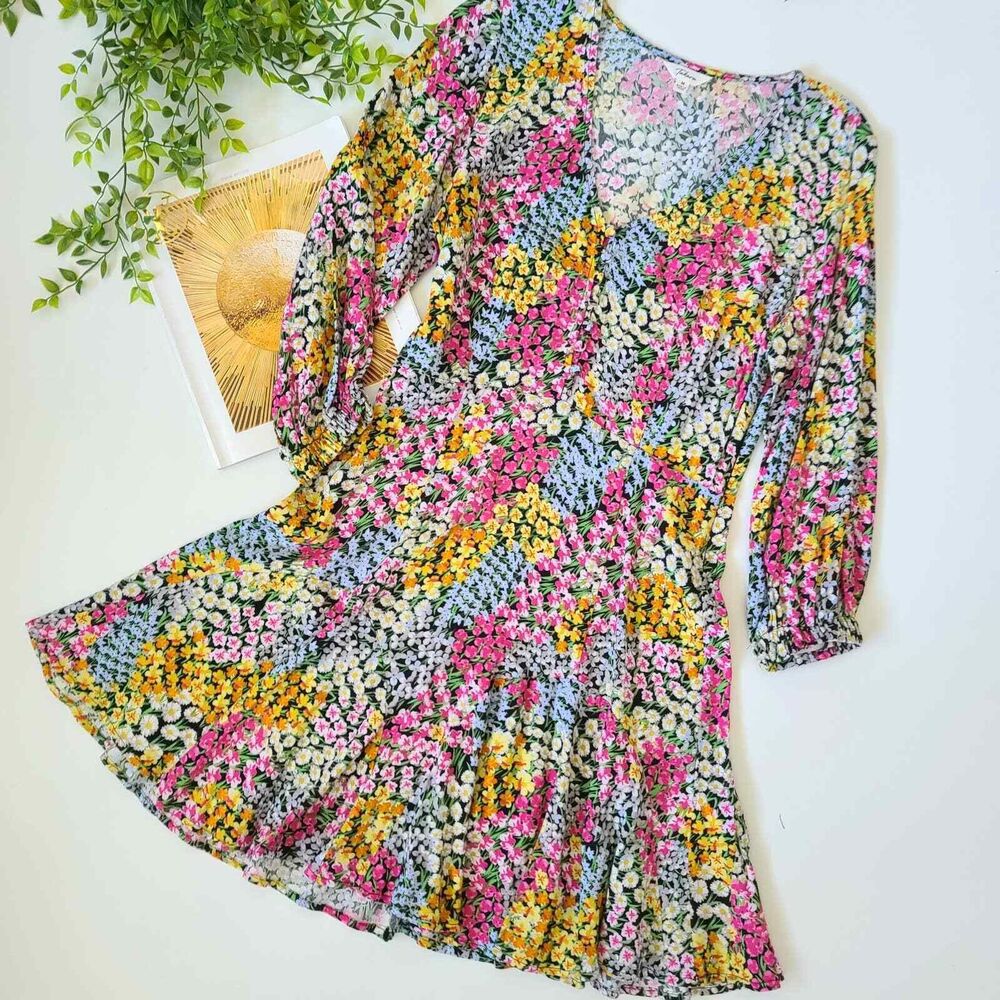 Takara Floral V-Neck Button Mini Dress Size Med